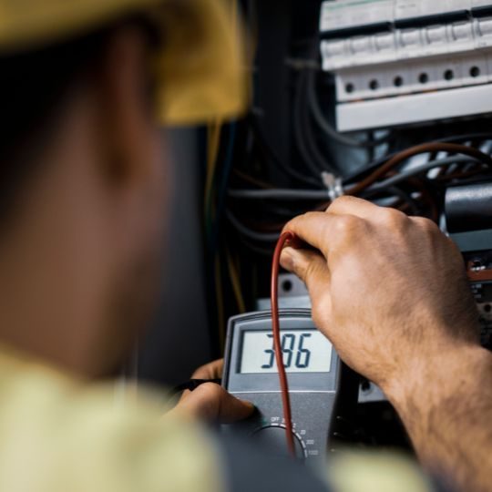 electricista-palomares-del-rio